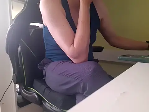 feathersify webcam
