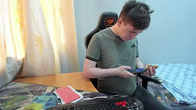 iliaskrislove webcam