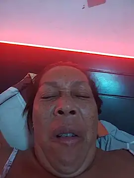 Ruby-Hot-Milf webcam