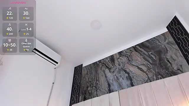sarita_rouzze webcam