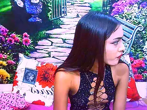 IndianPretty14u2Luv webcam