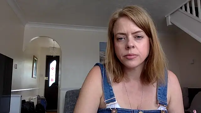 ElizabethArden42- webcam