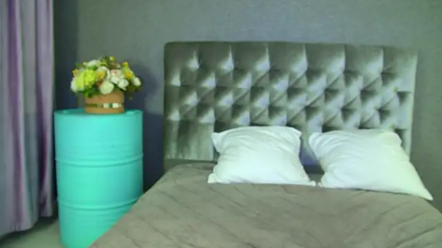 aprilspringer - AprilSpringer's free webcam - UK Sex Cams
