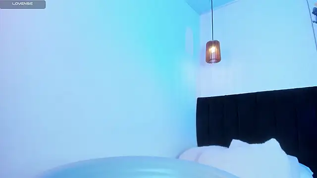 dolly_zoe - Dolly_zoe's free webcam - UK Sex Cams