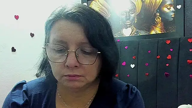evaaross_2345 - Evaaross_2345's free webcam - UK Sex Cams