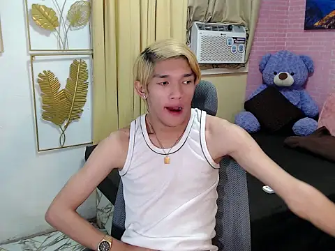 urasian_john18 webcam