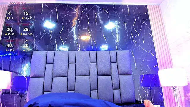 BustyGlow webcam