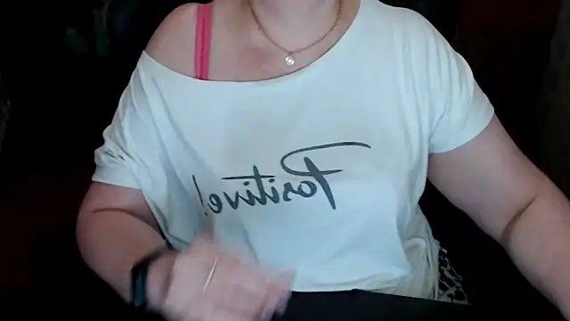 AlisaHot55 webcam