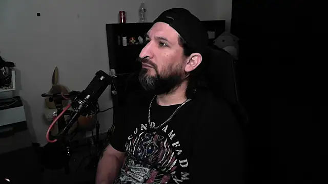 DevilPup75_ webcam