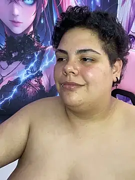 Hailey_Curvy webcam