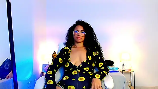 Luciianita_lov199 webcam