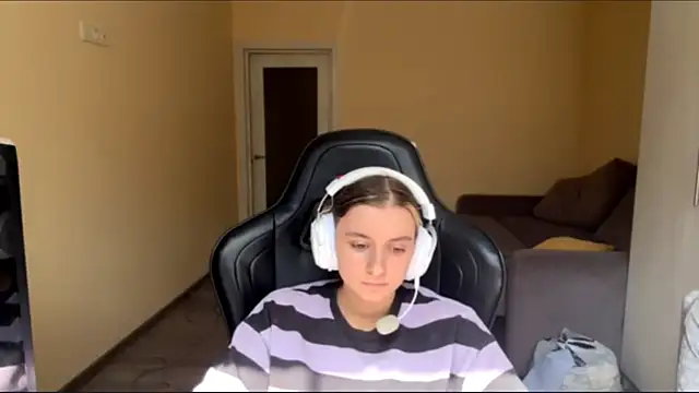 LueIvins webcam