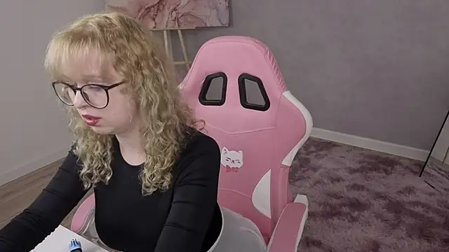 Helen_Carson webcam