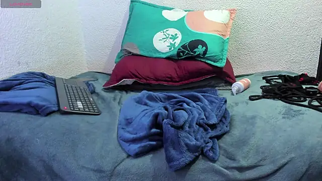 Naniis_wish webcam