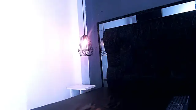 anxiuos_miller webcam