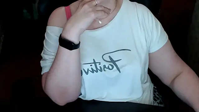 AlisaHot55 webcam