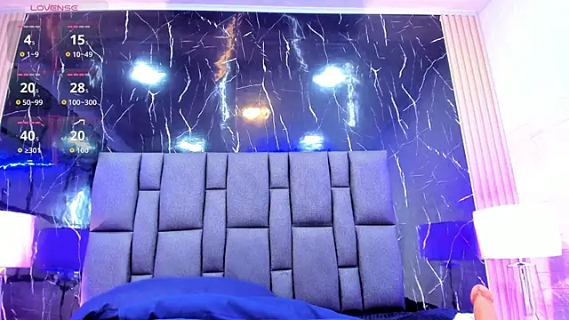 BustyGlow webcam