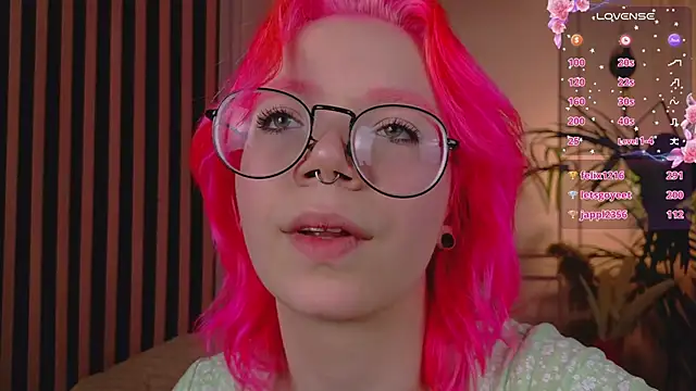Waifu_Ketrin webcam