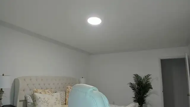 Vika73 webcam
