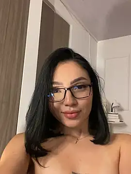 Violet_Harmon_ webcam
