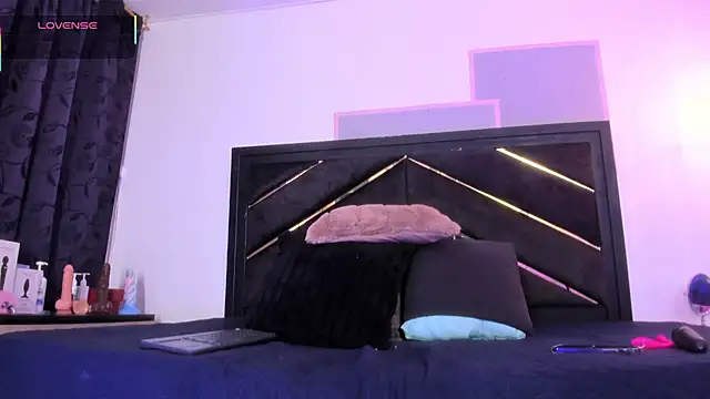 april_jones05 webcam