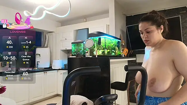 Layla- webcam