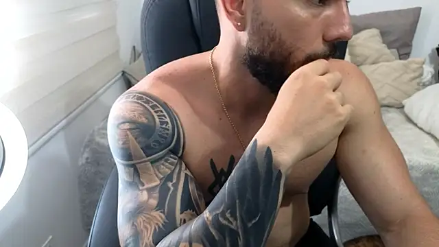 Isaac_Carter webcam