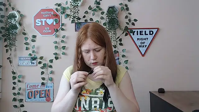Red__Girll webcam