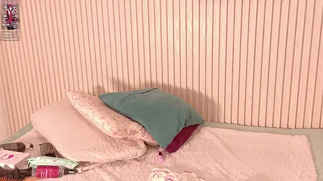 MiaJanss webcam