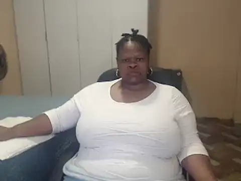 sweetnoziexx webcam