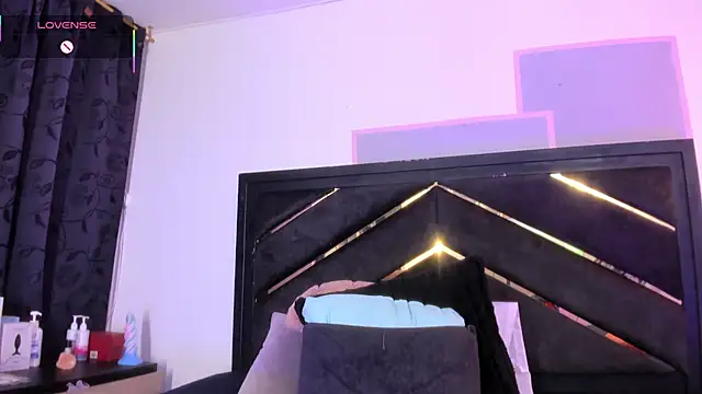 april_jones05 webcam
