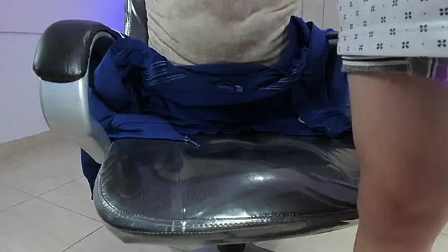 Nascary_Fox webcam