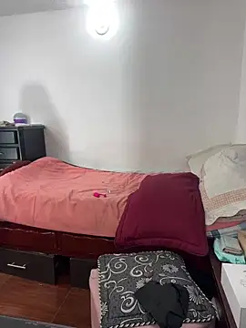 MariamGray1 webcam