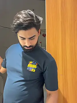 Royalboy_03's live cam