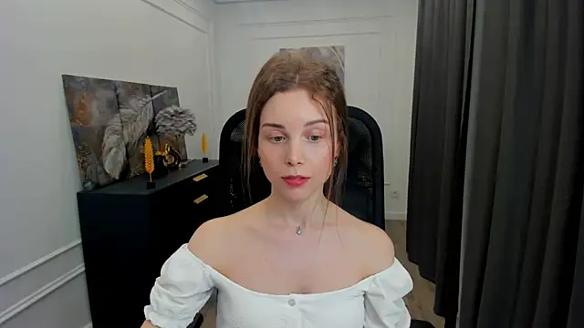 MileyWings webcam
