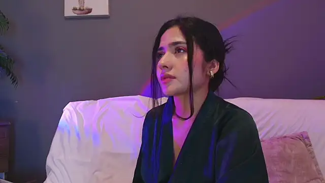 adara_johnson__ webcam