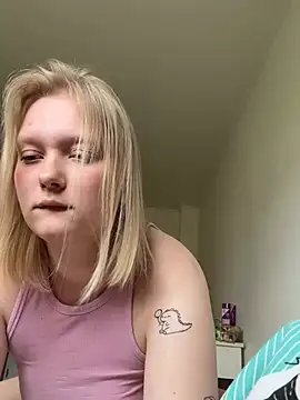 hotgoodgirll webcam