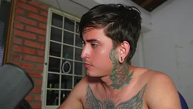 BABYLUCA00 webcam