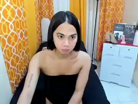 TsAlexa_Blaire webcam