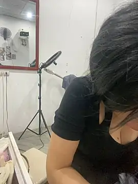 Ivy_Trix2 webcam