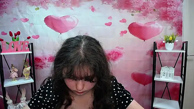 NeonilaLisova webcam