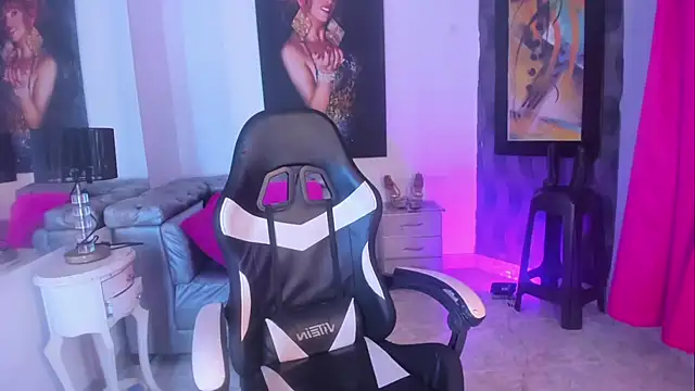 Ciara_HotTs webcam