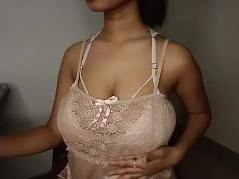 Dancing-doll webcam