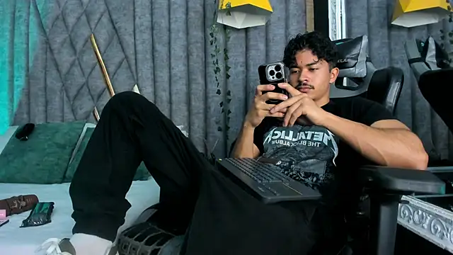 NicolaiKarav webcam