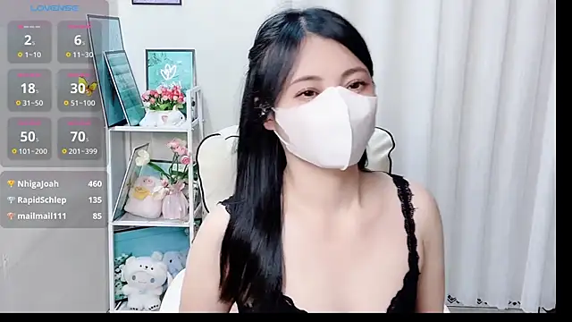 Clover_Nhi webcam