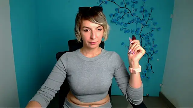 Lana_Foxyy webcam