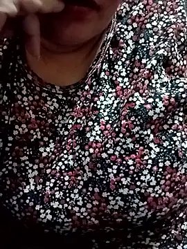 Simran_008 webcam