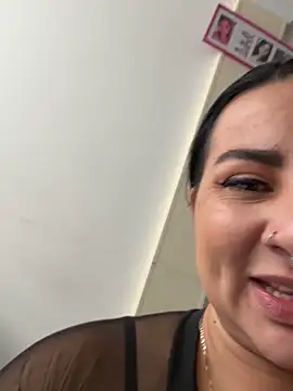 Abril_Luv webcam