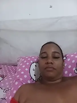 EbonyHorrny webcam