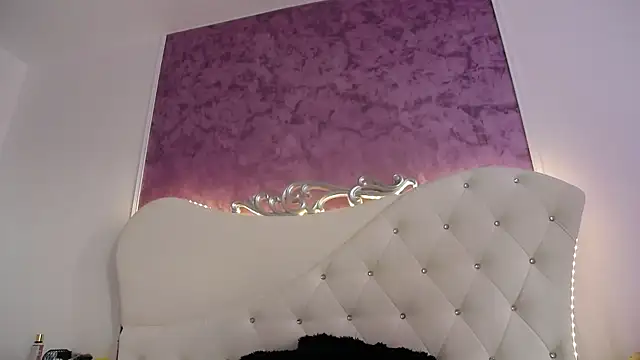 RavenFoxxy webcam